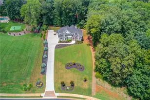5392 Retreat Dr, Flowery Branch, GA 30542 - Photo 7