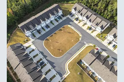 124 Auburn Woods Drive, Auburn, GA 30011 - Photo 5