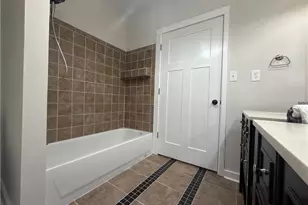 1647 Walker Ave, Atlanta, GA 30337 - Photo 21