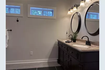 1647 Walker Avenue, Atlanta, GA 30337 - Photo 15