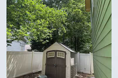 1647 Walker Avenue, Atlanta, GA 30337 - Photo 35