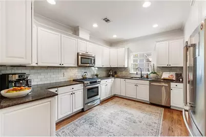 2330 Colonial Drive NE, Brookhaven, GA 30319 - Photo 9