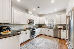 2330 Colonial Dr NE, Brookhaven, GA 30319 - Photo 9