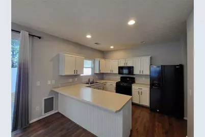 402 Chatooga Lane, Woodstock, GA 30188 - Photo 5