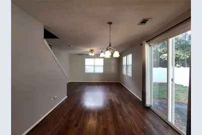 402 Chatooga Lane, Woodstock, GA 30188 - Photo 3