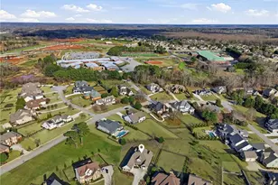 776 High Falls Ct, Jefferson, GA 30549 - Photo 3