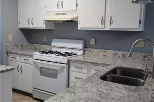 457 Prince of Wales, Stone Mountain, GA 30083 - Photo 5