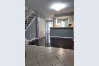 457 Prince Of Wales, Stone Mountain, GA 30083 - Photo 3