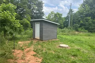 1429 Thyatia Brockton Rd, Jefferson, GA 30549 - Photo 37