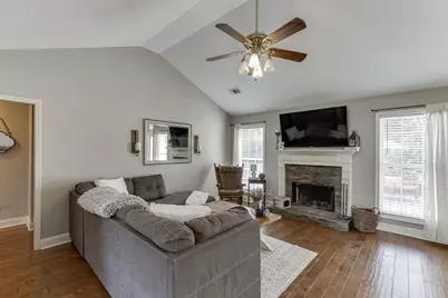 131 Wood Cove, Jefferson, GA 30549 - Photo 9