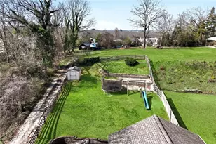 1449 Walker St, Gainesville, GA 30501 - Photo 15