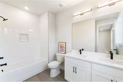 2206 Carlton Court, Atlanta, GA 30318 - Photo 29