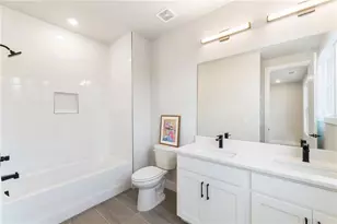 2206 Carlton Ct, Atlanta, GA 30318 - Photo 29