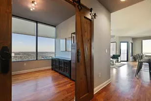 2828 Peachtree Rd, Atlanta, GA 30305 - Photo 3