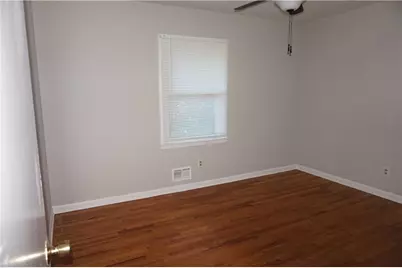 2477 Creekview Drive SW, Marietta, GA 30008 - Photo 9