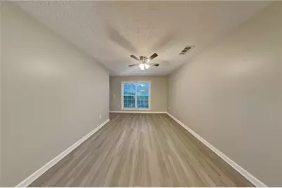 1464 Claredon Drive, Lawrenceville, GA 30043 - Photo 5