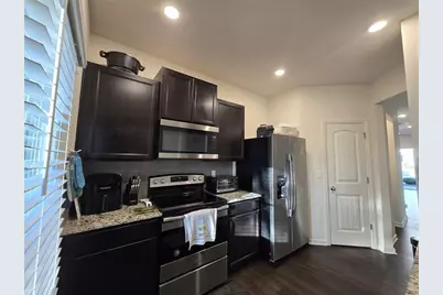 5845 Union Walk Drive, Union City, GA 30291 - Photo 9