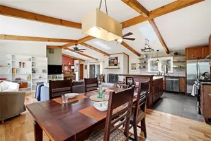 642 Kenilworth Cir, Stone Mountain, GA 30083 - Photo 13