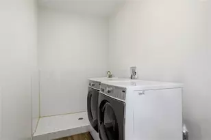 642 Kenilworth Cir, Stone Mountain, GA 30083 - Photo 19