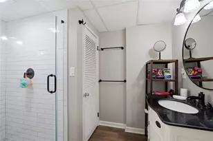 642 Kenilworth Cir, Stone Mountain, GA 30083 - Photo 37