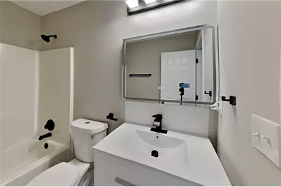 1719 Silverchase Drive SW, Marietta, GA 30008 - Photo 17