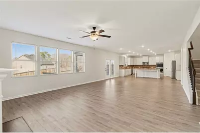 75 Fanleaf Drive, Fairburn, GA 30213 - Photo 5