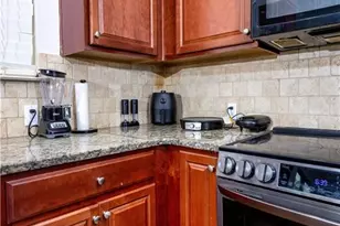 933 Spicy Oak Dr, Lawrenceville, GA 30044 - Photo 17