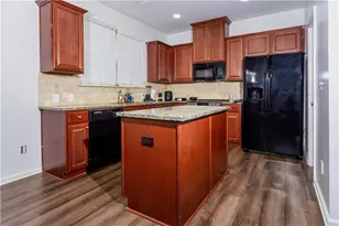 933 Spicy Oak Dr, Lawrenceville, GA 30044 - Photo 15