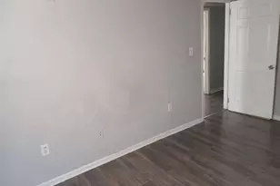 5135 Hilltop Dr, Union City, GA 30291 - Photo 13