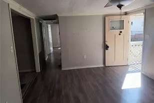 5135 Hilltop Dr, Union City, GA 30291 - Photo 3