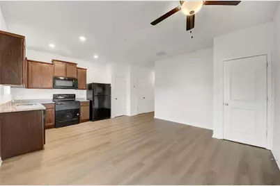 1004 Highwood Lane, Atlanta, GA 30344 - Photo 5