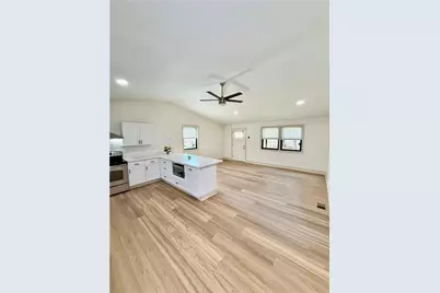 179 George Revell Street, Senoia, GA 30276 - Photo 3