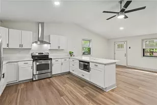 179 George Revell St, Senoia, GA 30276 - Photo 9