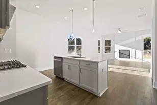 205 Crimson Feather Dr, Jefferson, GA 30549 - Photo 11