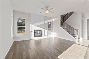 205 Crimson Feather Dr, Jefferson, GA 30549 - Photo 13