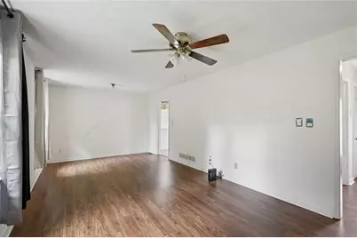 125 Meadowview Circle, Tyrone, GA 30290 - Photo 7