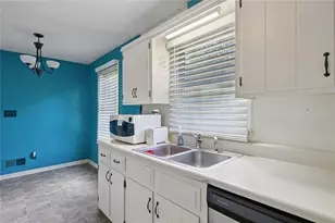 125 Meadowview Cir, Tyrone, GA 30290 - Photo 13