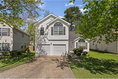 2816 Two Lakes Circle, South Fulton, GA 30349 - Photo 3