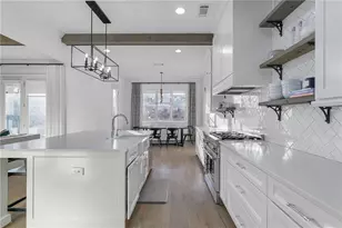 2990 Surrey Ln, Atlanta, GA 30341 - Photo 9