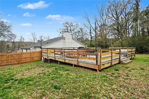 1117 Burbank Cir, Marietta, GA 30062 - Photo 23