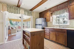 6900 Castleton Dr NW, Atlanta, GA 30328 - Photo 19