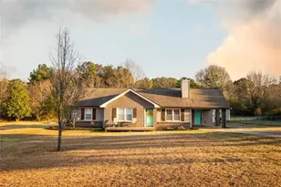 809 Parker Ct, Monroe, GA 30656 - Photo 1