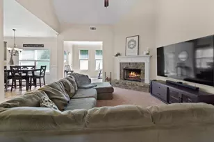 1246 Foxcreek Dr, McDonough, GA 30252 - Photo 5