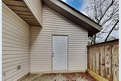 8577 Parkside Drive, Jonesboro, GA 30238 - Photo 7