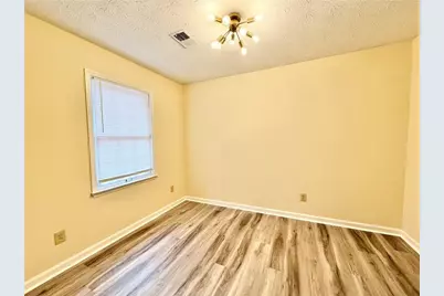 5370 Ridge Forest Drive, Stone Mountain, GA 30083 - Photo 5