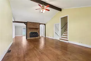 2844 Jordan Woods Dr, Lawrenceville, GA 30044 - Photo 5