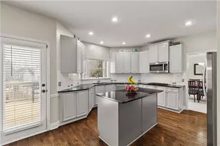 4177 Wyndam Hill Dr, Suwanee, GA 30024 - Photo 17