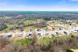 311 Webb Mdws Dr, Jefferson, GA 30549 - Photo 47