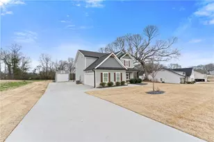 311 Webb Mdws Dr, Jefferson, GA 30549 - Photo 7