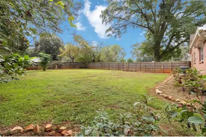 5524 Laurel Lane NW, Lilburn, GA 30047 - Photo 35